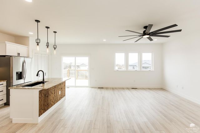 1902 Oriole Court, Junction City, KS 66441