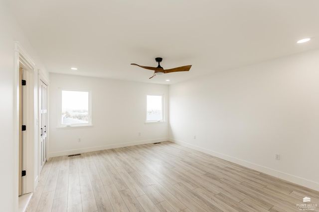 1902 Oriole Court, Junction City, KS 66441