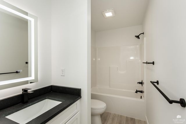 1902 Oriole Court, Junction City, KS 66441