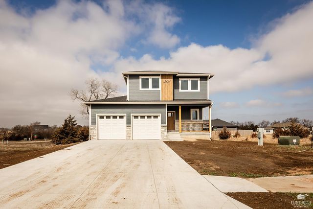 1902 Oriole Court, Junction City, KS 66441