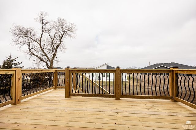 1902 Oriole Court, Junction City, KS 66441