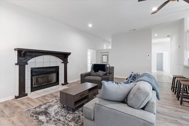 7809 Hightower Drive, North Richland Hills, TX 76182