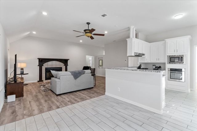 7809 Hightower Drive, North Richland Hills, TX 76182