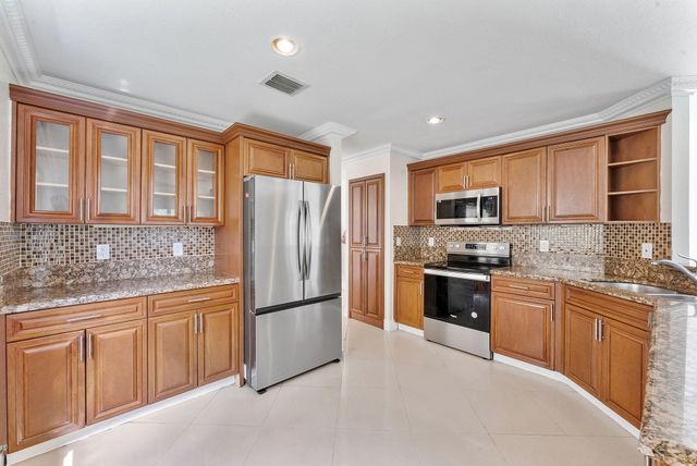 5218 Rising Comet Lane, Greenacres, FL 33463