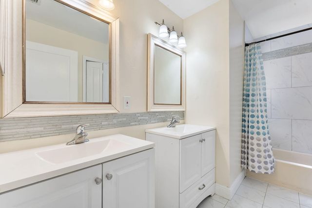 5218 Rising Comet Lane, Greenacres, FL 33463