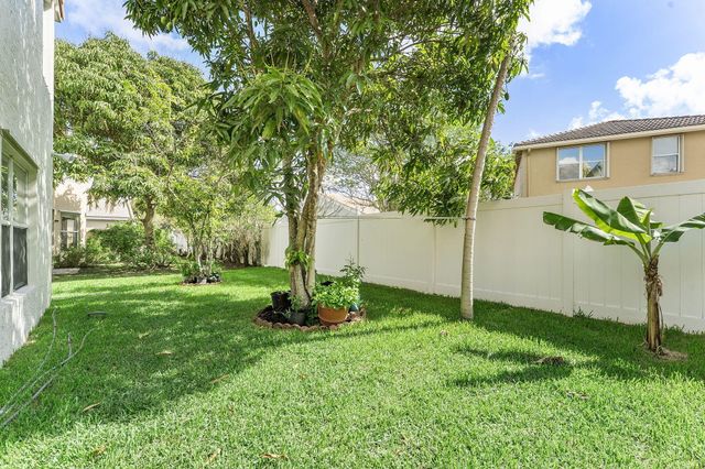 5218 Rising Comet Lane, Greenacres, FL 33463