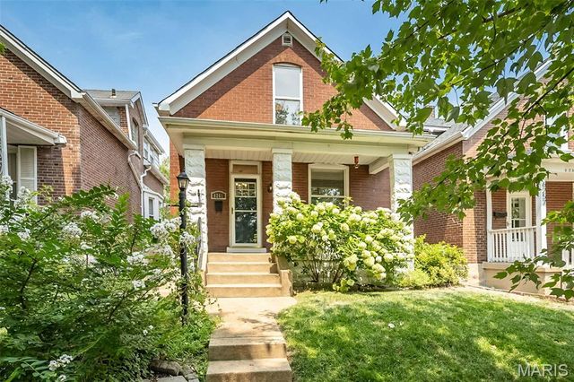 6261 Reber Place, St Louis, MO 63139