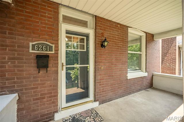 6261 Reber Place, St Louis, MO 63139