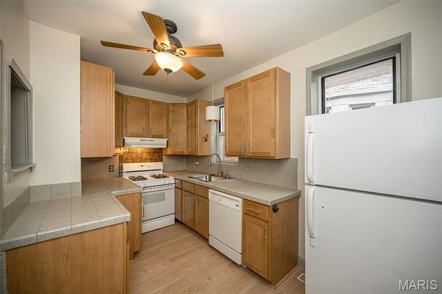 6261 Reber Place, St Louis, MO 63139