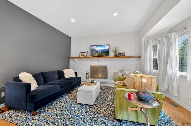 20 Foothill Ash, Littleton, CO 80127