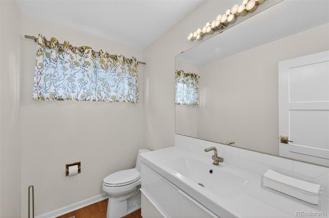 20 Foothill Ash, Littleton, CO 80127