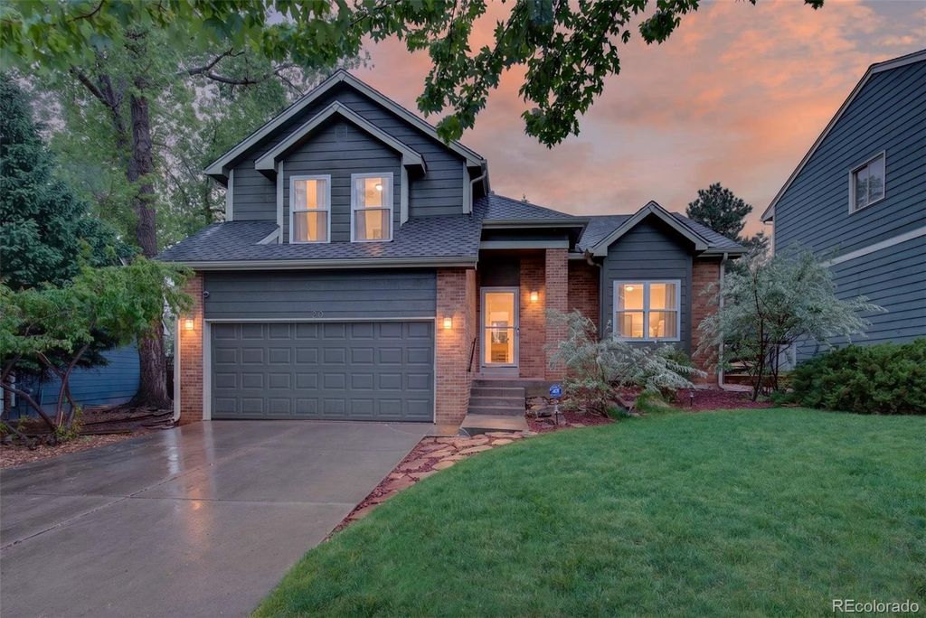 20 Foothill Ash, Littleton, CO 80127