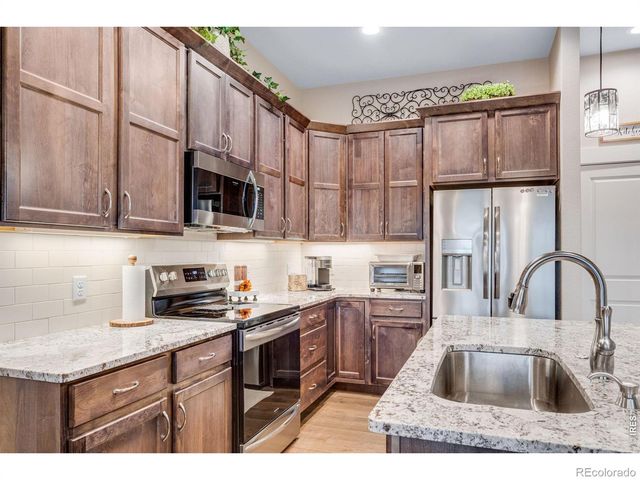 5221 Longshaw Court 2, Windsor, CO 80528