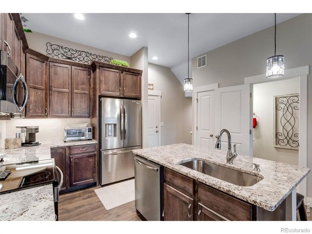 5221 Longshaw Court 2, Windsor, CO 80528