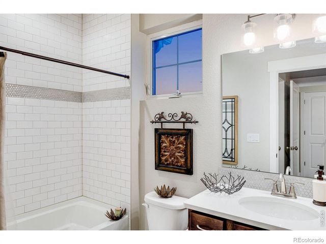 5221 Longshaw Court 2, Windsor, CO 80528