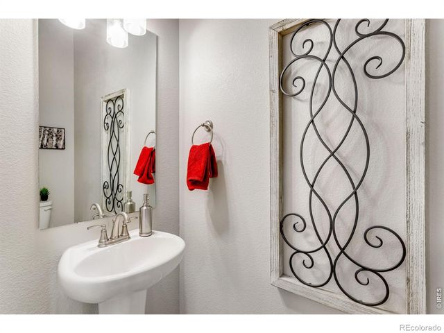 5221 Longshaw Court 2, Windsor, CO 80528