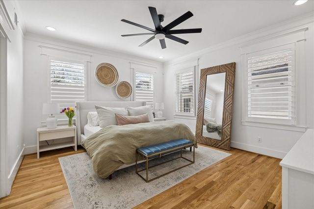 215 E 26th Street, Houston, TX 77008