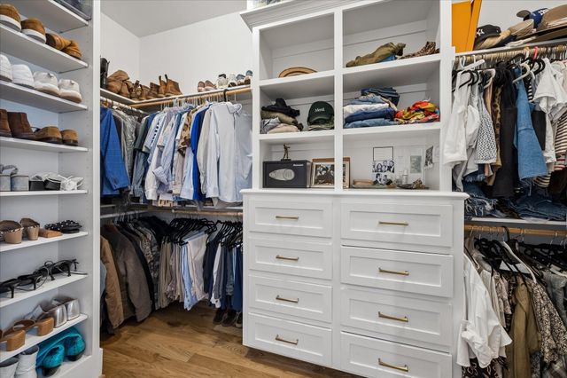 215 E 26th Street, Houston, TX 77008