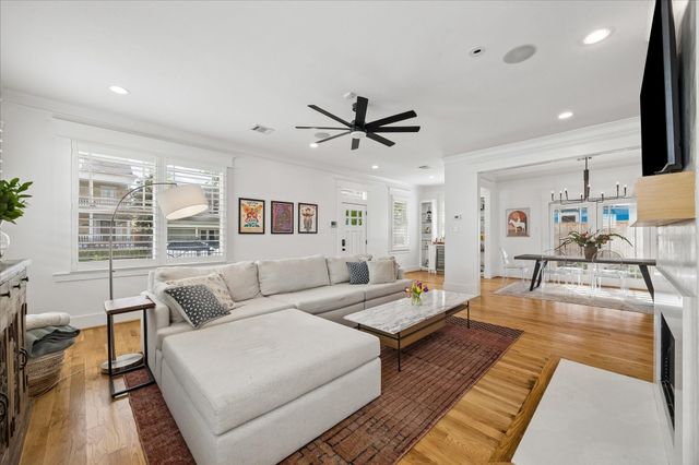 215 E 26th Street, Houston, TX 77008