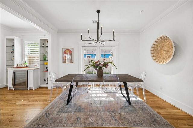 215 E 26th Street, Houston, TX 77008