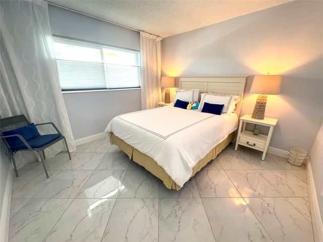 2151 NE 42nd Ct 237, Lighthouse Point, FL 33064