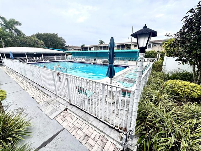 2151 NE 42nd Court 237, Lighthouse Point, FL 33064