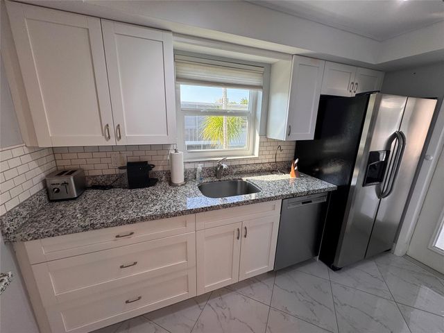 2151 NE 42nd Ct 237, Lighthouse Point, FL 33064