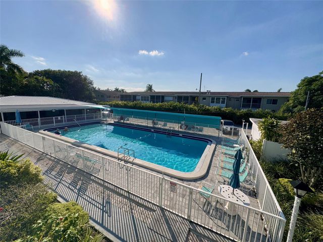 2151 NE 42nd Ct 237, Lighthouse Point, FL 33064