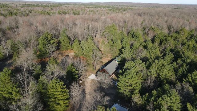7584 Railroad Grade, Gladwin, MI 48624