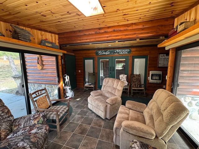 7584 Railroad Grade, Gladwin, MI 48624