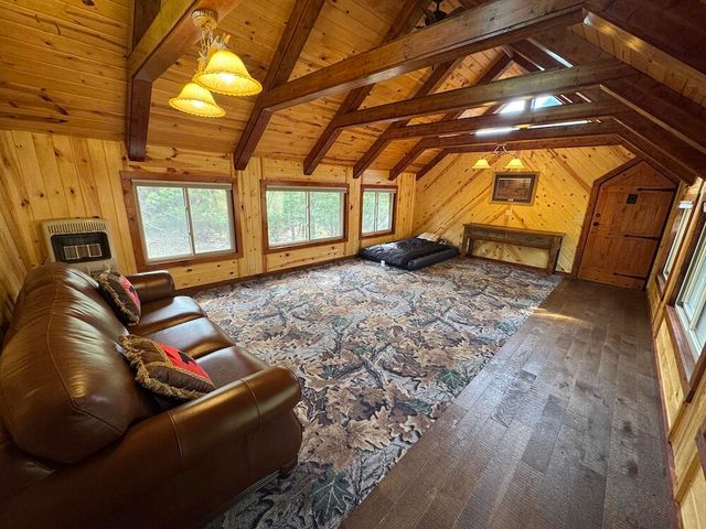 7584 Railroad Grade, Gladwin, MI 48624