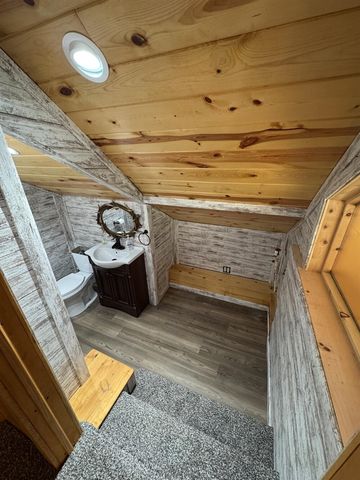 7584 Railroad Grade, Gladwin, MI 48624