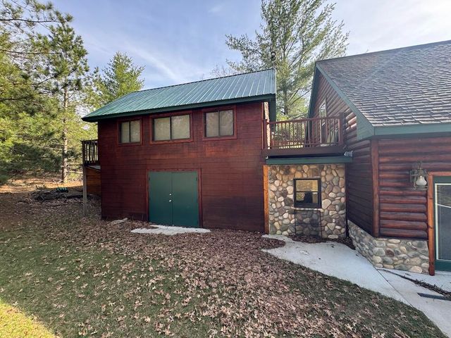 7584 Railroad Grade, Gladwin, MI 48624