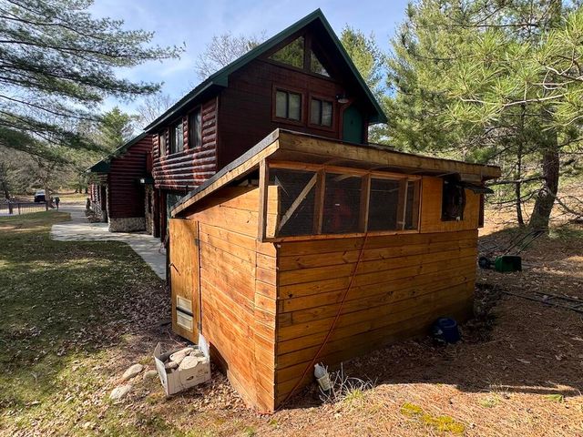 7584 Railroad Grade, Gladwin, MI 48624