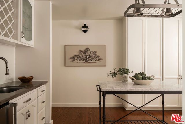 10225 Valley Spring Lane, Toluca Lake (los Angeles), CA 91602