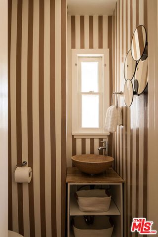 10225 Valley Spring Lane, Toluca Lake (los Angeles), CA 91602