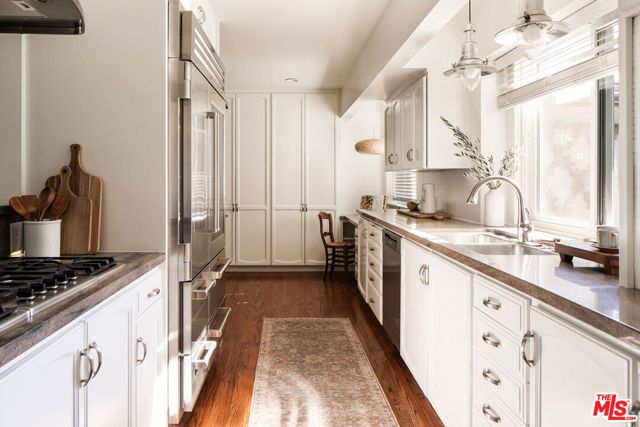 10225 Valley Spring Lane, Toluca Lake (los Angeles), CA 91602