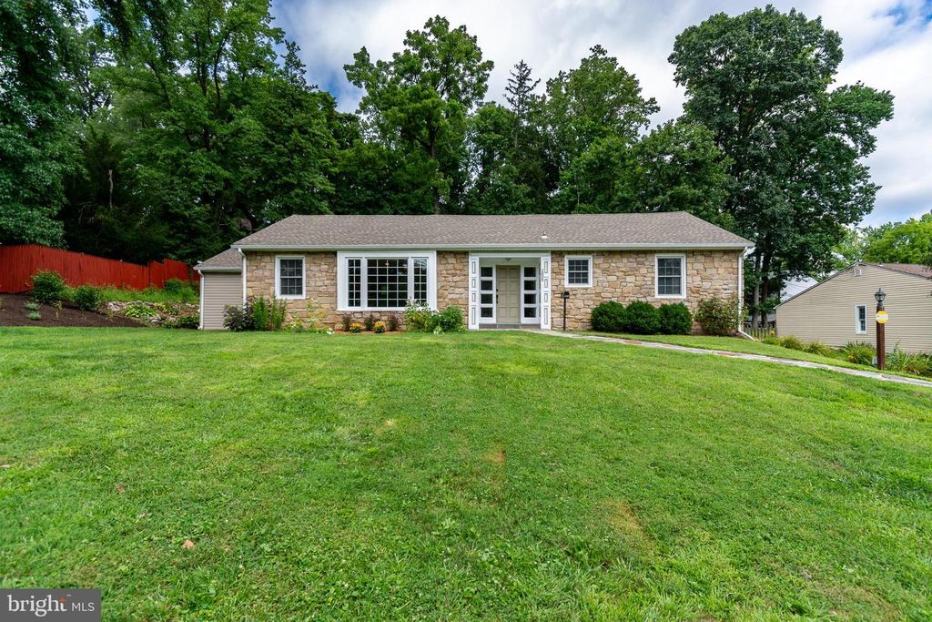 2809 W CHURCH RD, GLENSIDE, PA 19038 — exterior