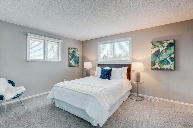 1424 S Simms Street, Lakewood, CO 80232