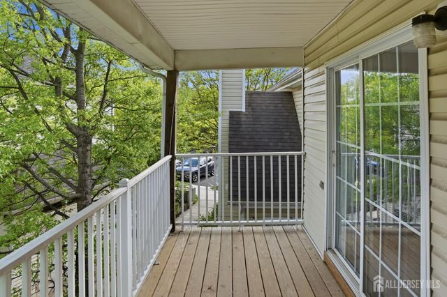 27 Forest Drive, Piscataway, NJ 08854