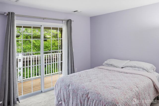 27 Forest Drive, Piscataway, NJ 08854