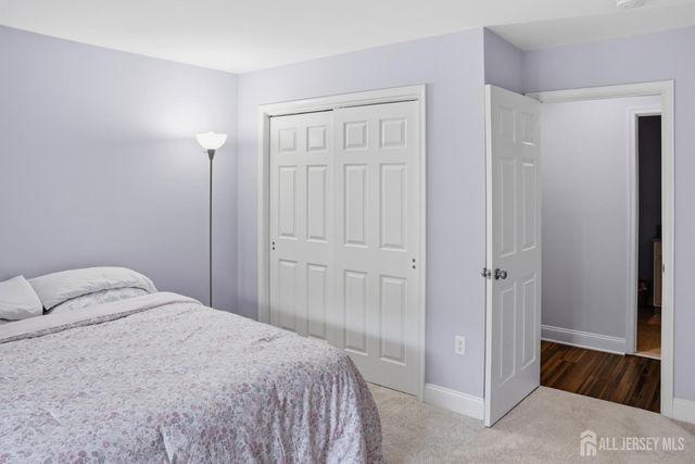 27 Forest Drive, Piscataway, NJ 08854