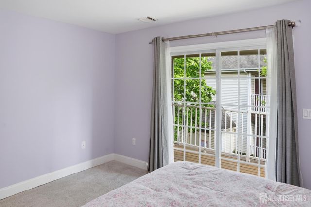 27 Forest Drive, Piscataway, NJ 08854