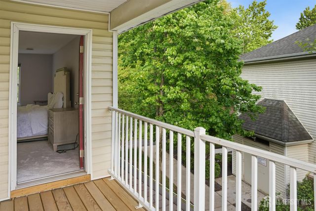 27 Forest Drive, Piscataway, NJ 08854