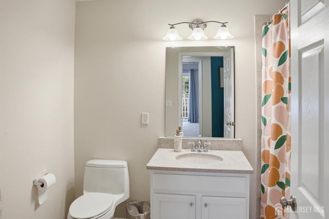 27 Forest Drive, Piscataway, NJ 08854