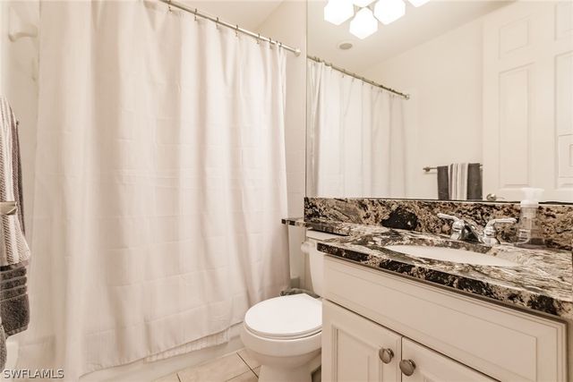 3940 Deer Crossing CT 4-203, Naples, FL 34114