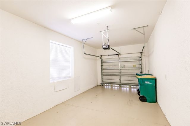 3940 Deer Crossing CT 4-203, Naples, FL 34114