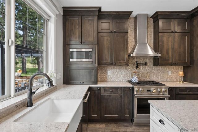 672 Cumberland Road, Larkspur, CO 80118