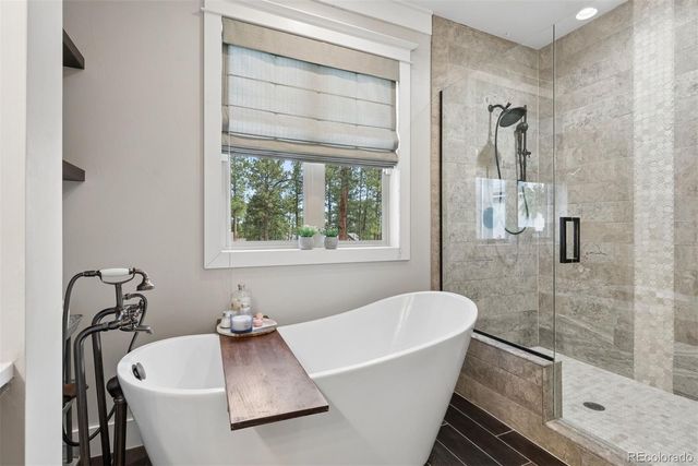 672 Cumberland Road, Larkspur, CO 80118