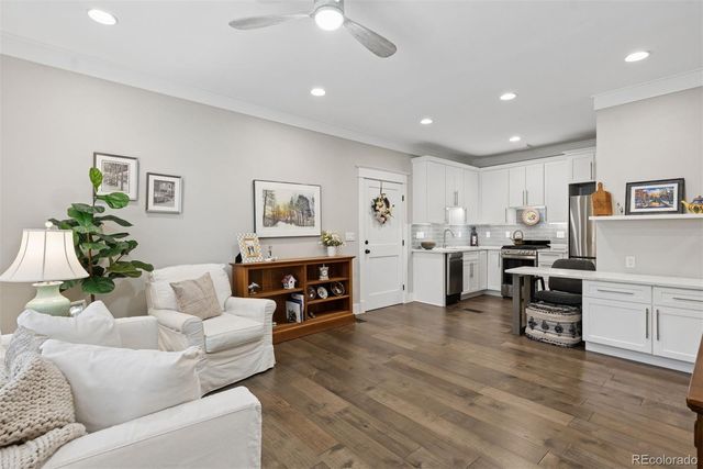 672 Cumberland Road, Larkspur, CO 80118